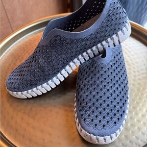 Stylish Blue Slip-On Women’s Shoes